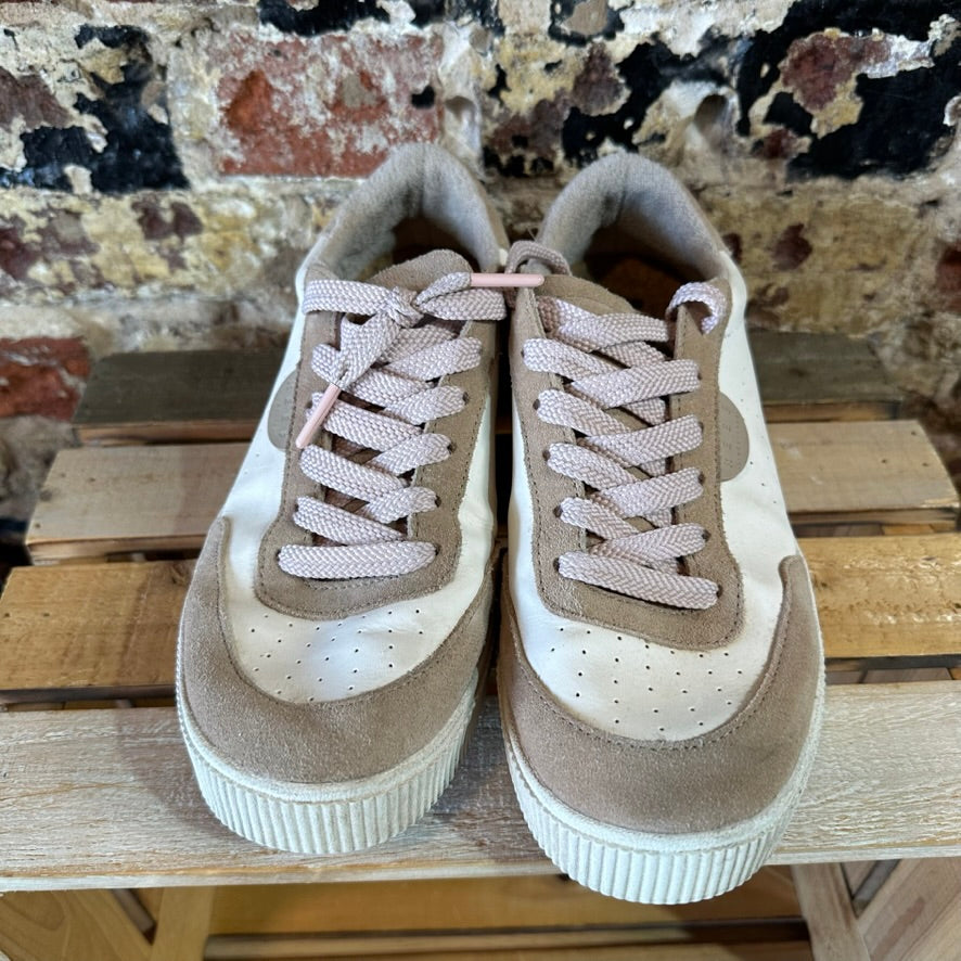 Reef Womens 9.5 Shoes