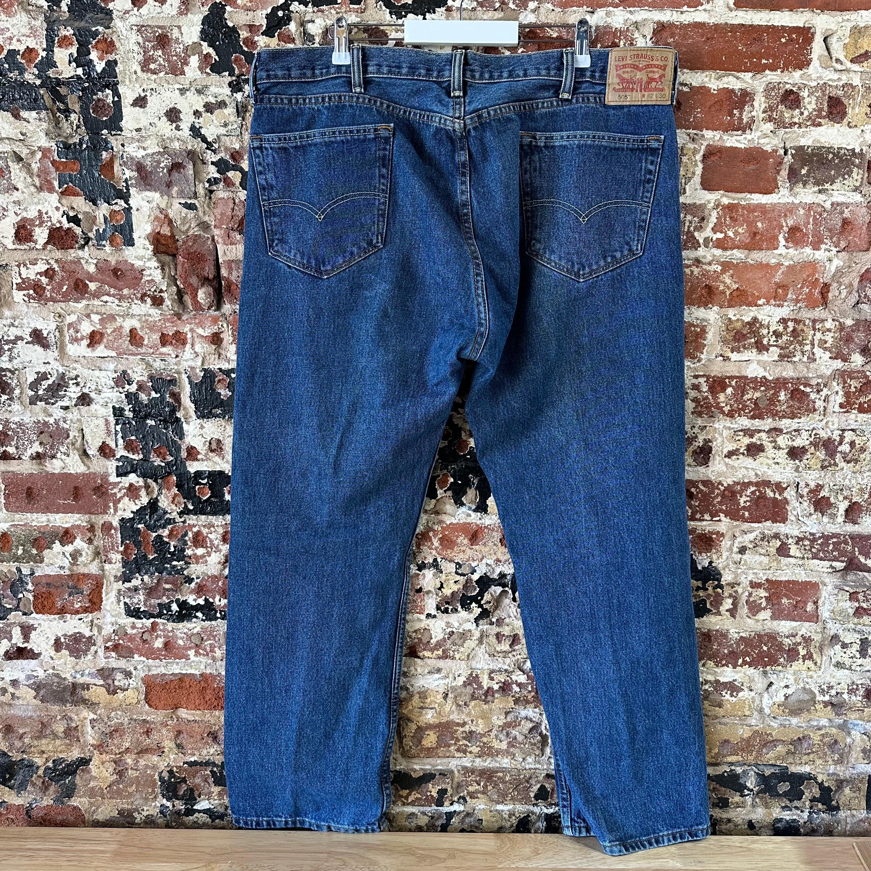 Levis 505 Mens 42x30 Blue Jeans