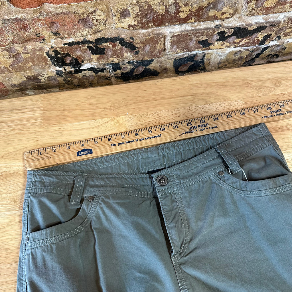 Kuhl Womens 12 Green Legendary Pants
