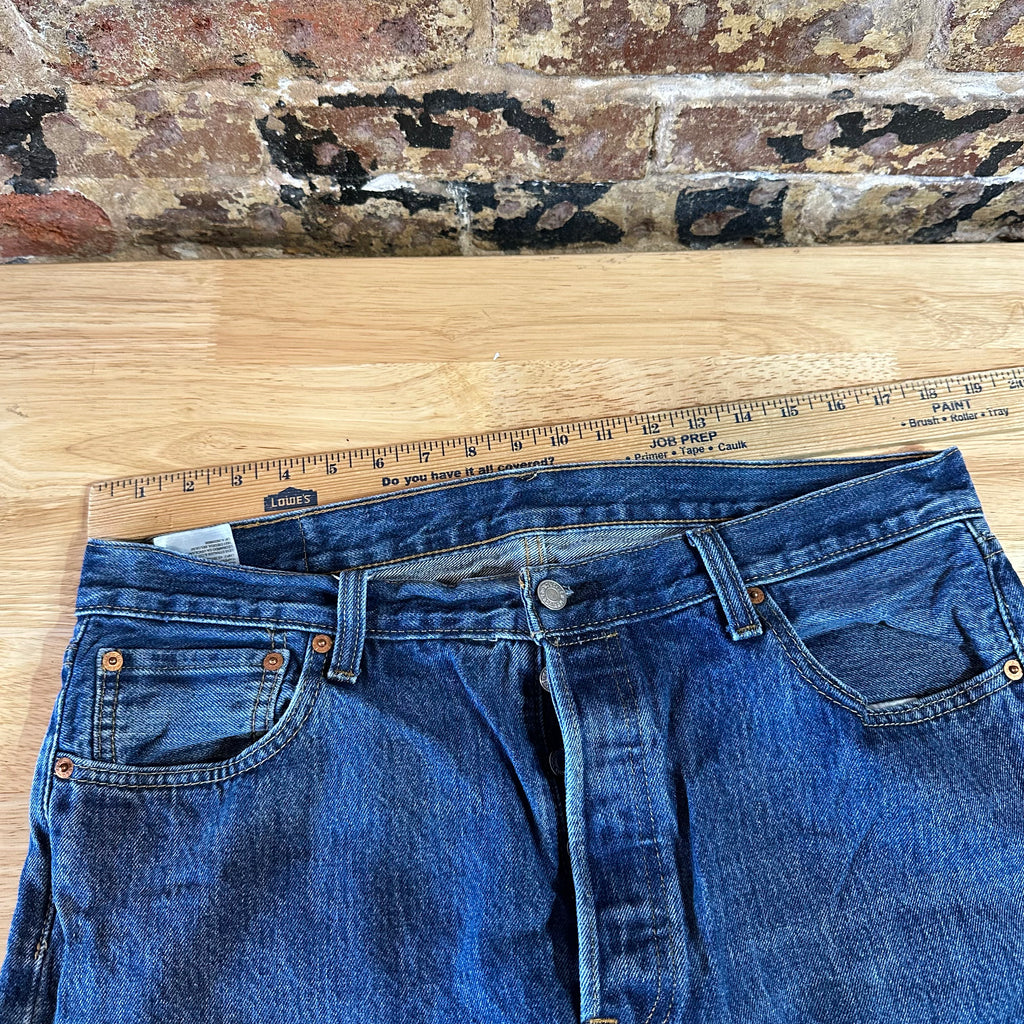 Levis 501 Mens 36x29 Blue Jeans
