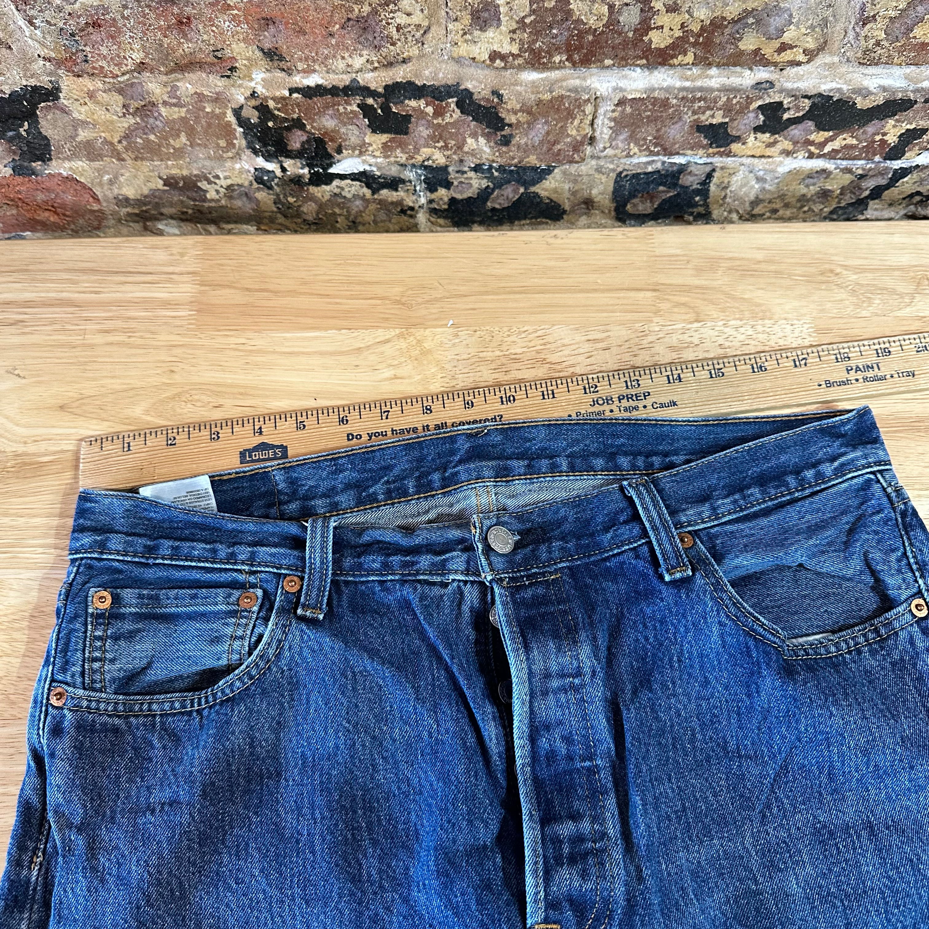 Levis 501 Mens 36x29 Blue Jeans