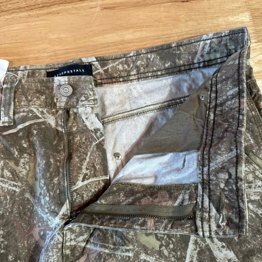 Aerostaple Mens XL Camo Pants NEW