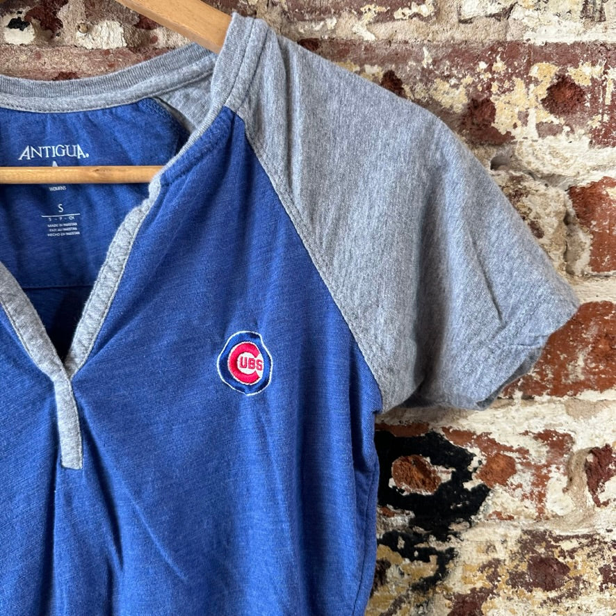 Antigua Cubs Womens Small S/S T-Shirt
