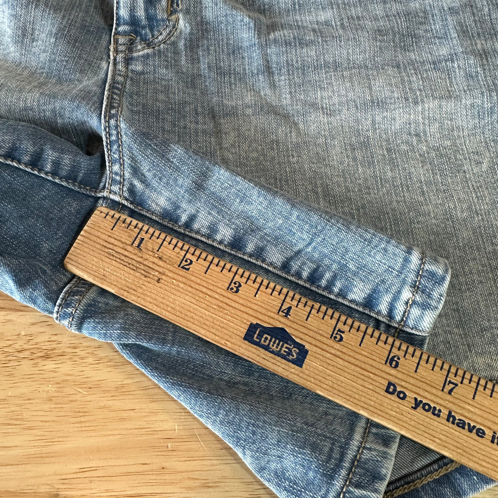 Torrid Sz 14 High Rise Perfect 7" Shorts Blue Vintage Stretch NWT 37x6.5"