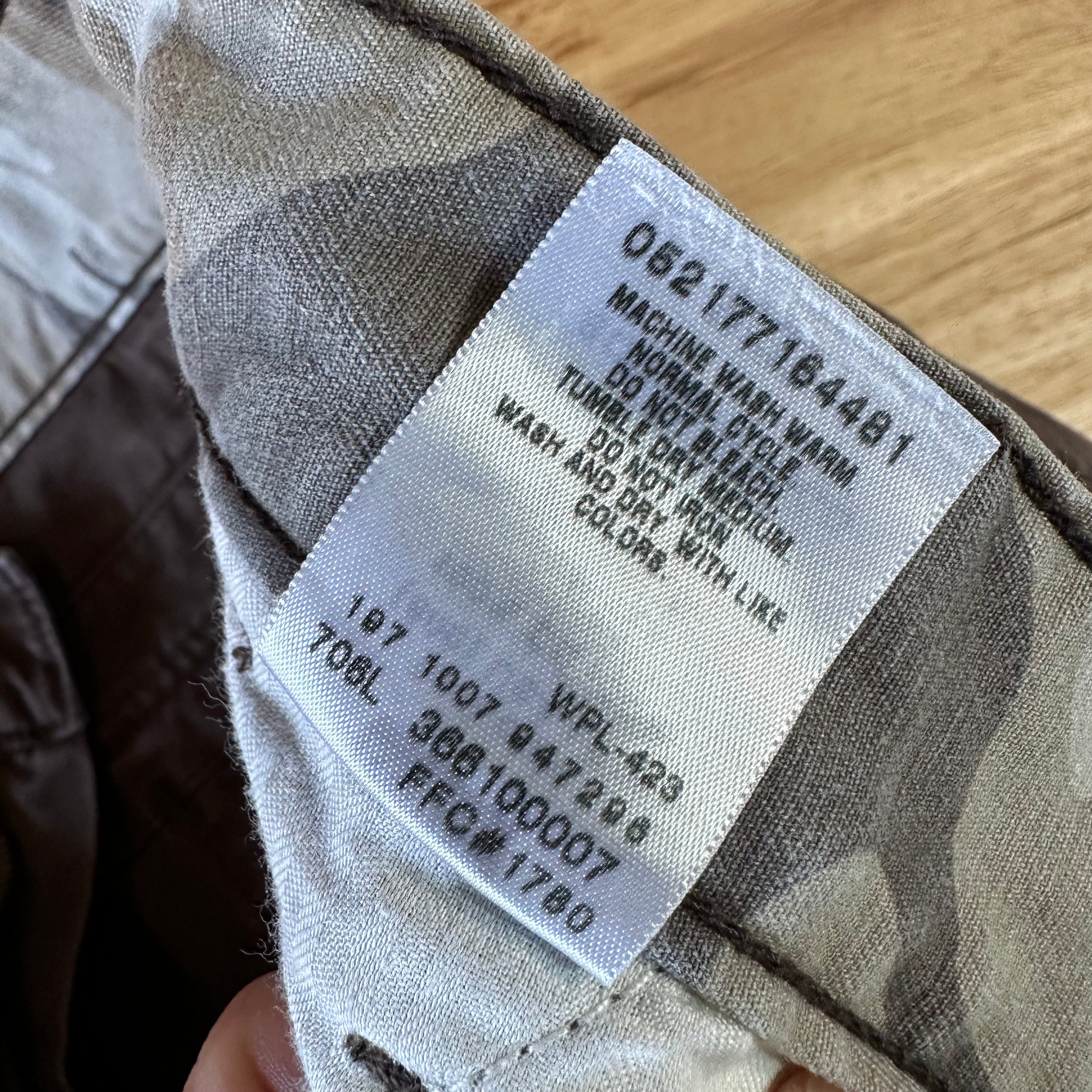 Levi's Cargo Dark Brown Shorts Mens 32