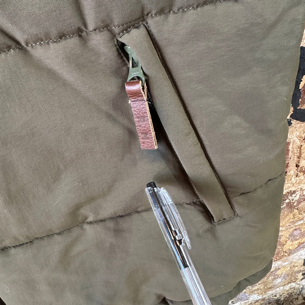 RM Williams Vest Mens SMALL Green Puffer Sleeveless Full Zip winter warm Size S