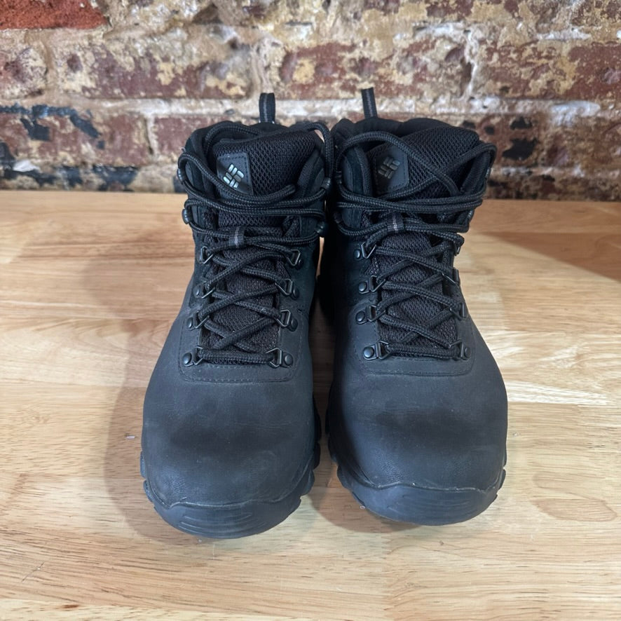Columbia Mens 10.5 Black Hiking Boots