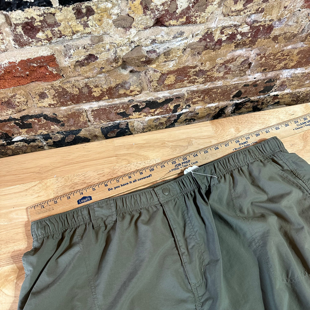 Columbia Mens 3XL Green Shorts