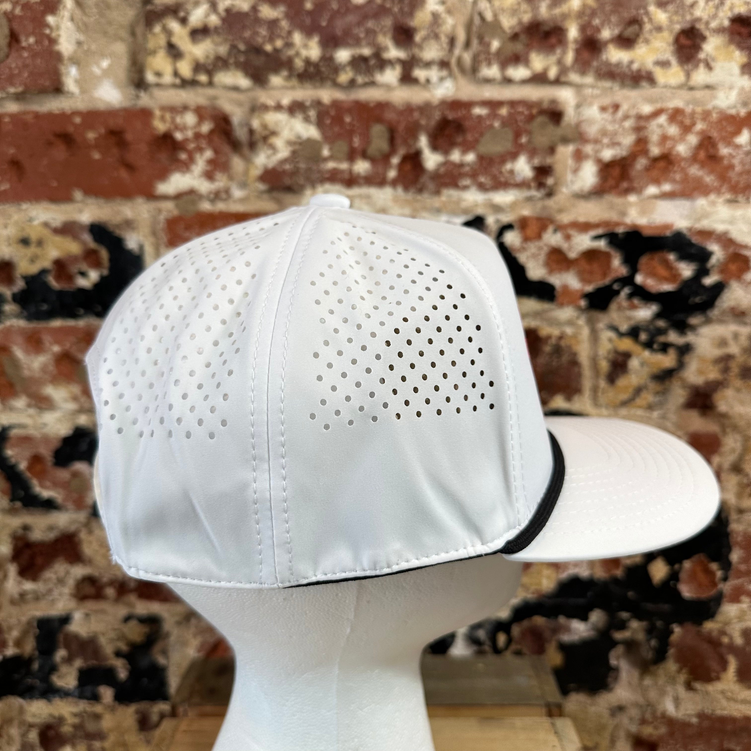 Howdy White Hat NEW