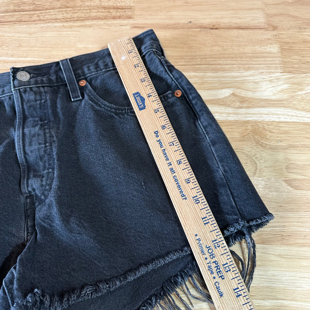 Levi's Cut Off Denim Black Jean Shorts Womens 29 Distressed- 32x2.5"
