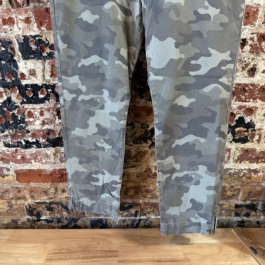 KUT Womens 14 Camo Pants NEW