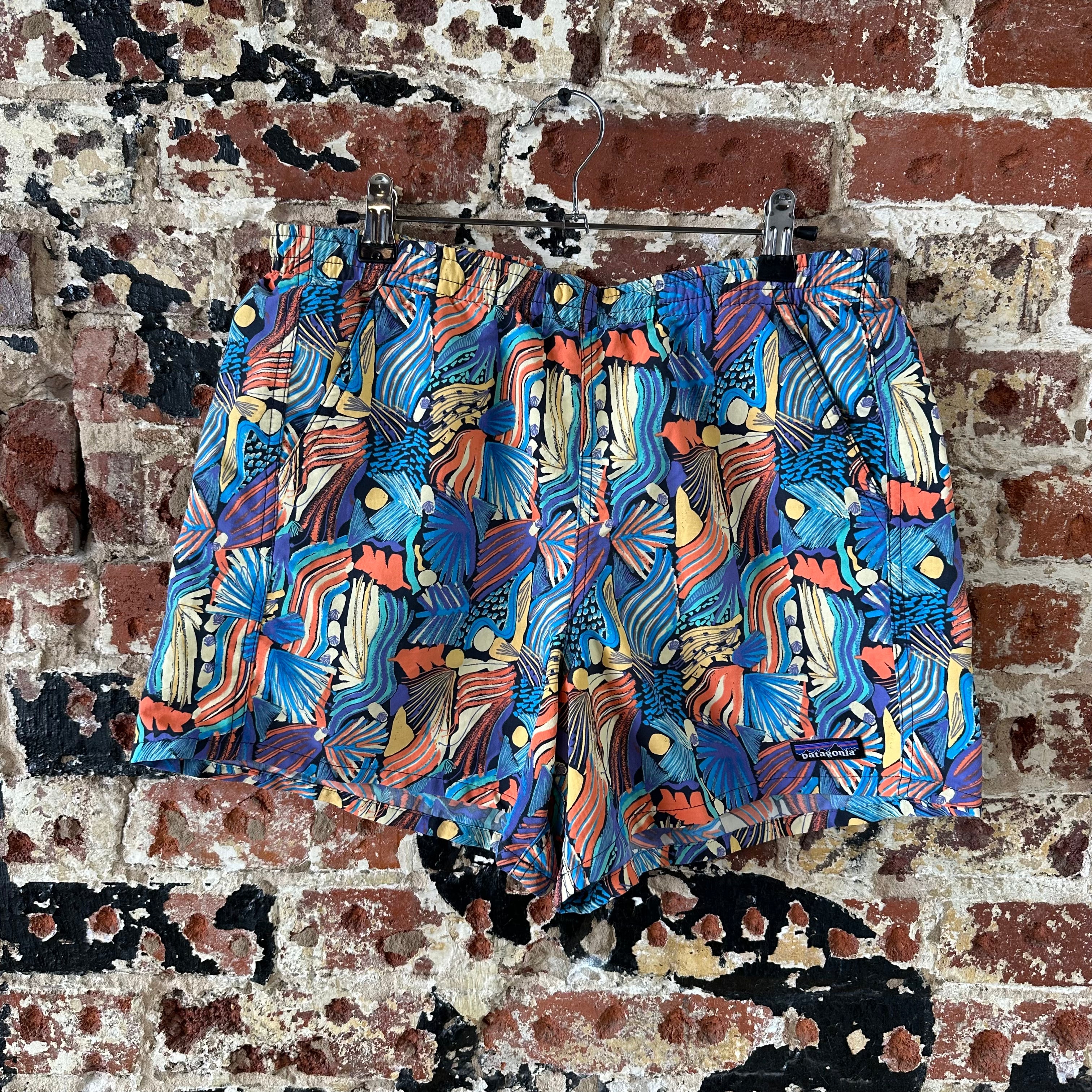 Patagonia Barely Baggies Shorts Womens Medium Purple Costa Rica Abstract