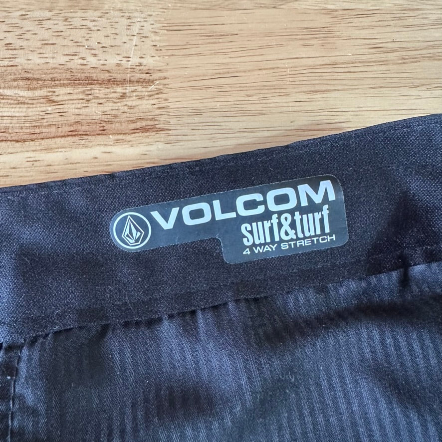 Volcom Shorts Mens 38