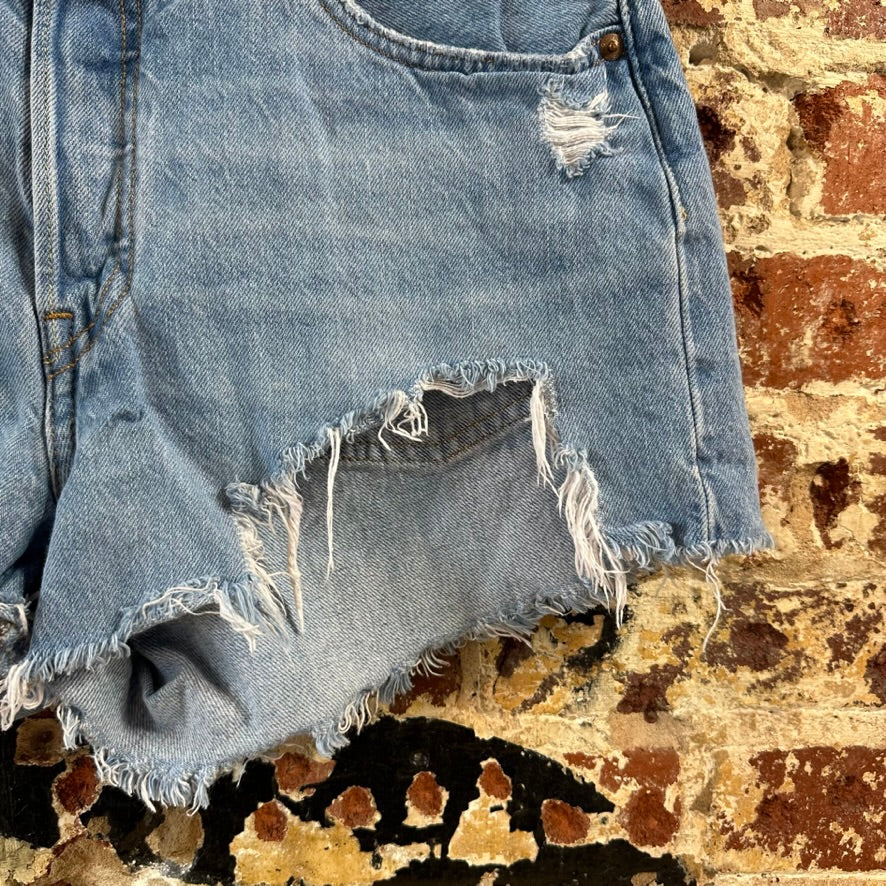 Levi's Cut Off Denim Jean Shorts Womens 29 Distressed