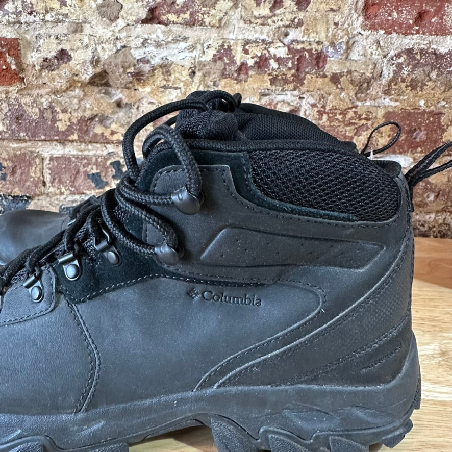 Columbia Mens 10.5 Black Hiking Boots