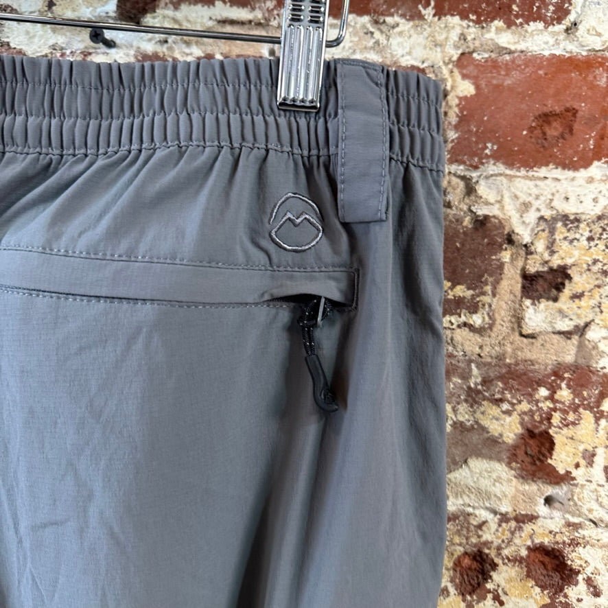 Magellan Mens Large Gray Pants