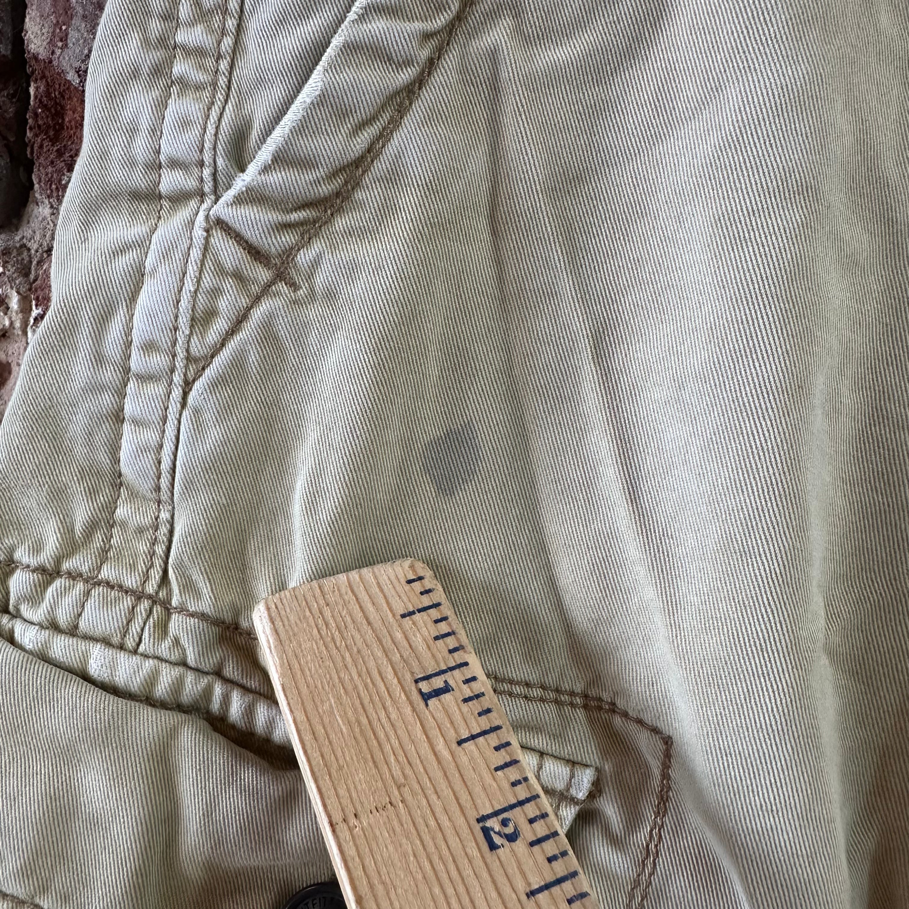 American Eagle Outfitters Classic Length Cargo Shorts Mens 33 Tan 11" inseam