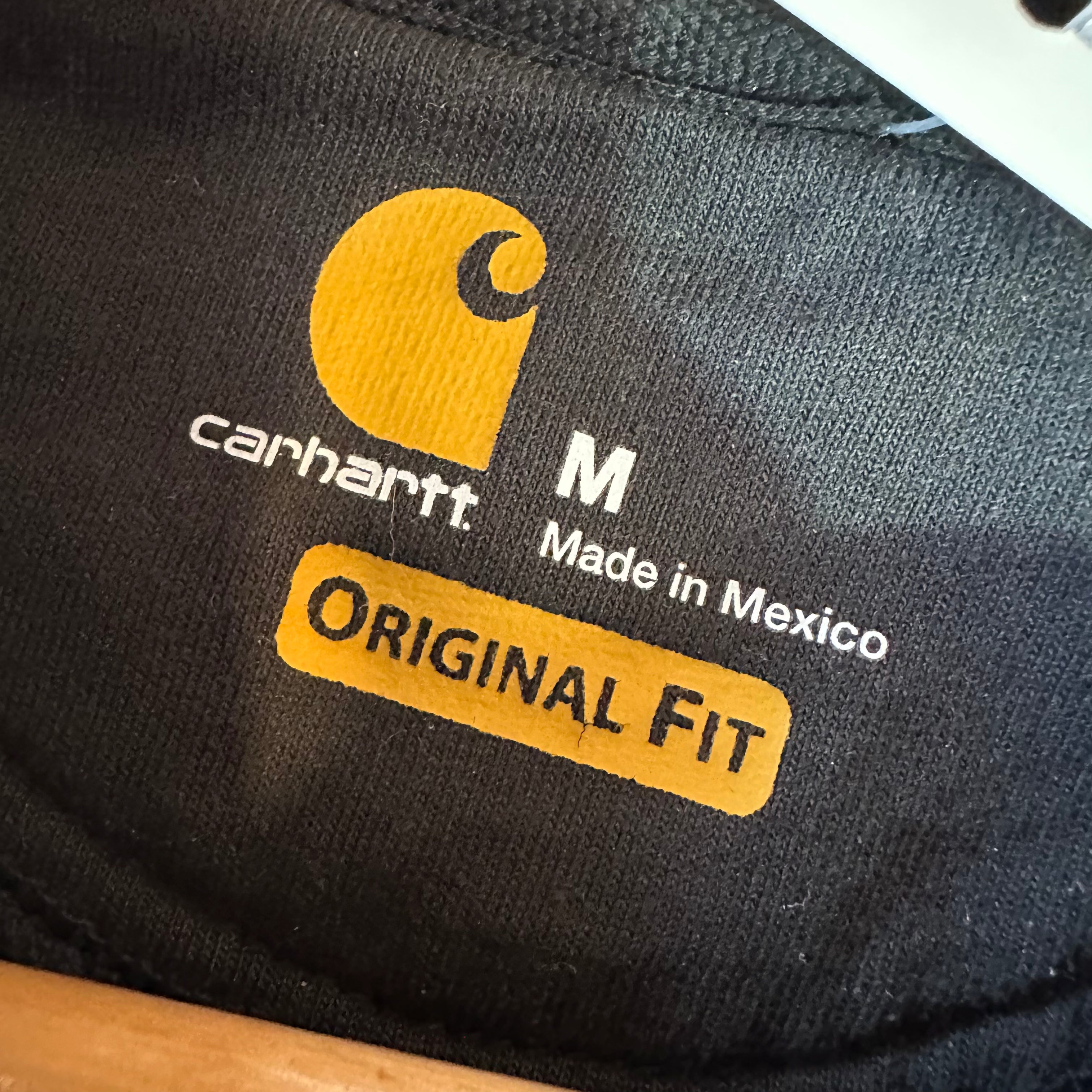 Carhartt Sweatshirt Mens Black Crewneck Size Medium Sleeve Logo