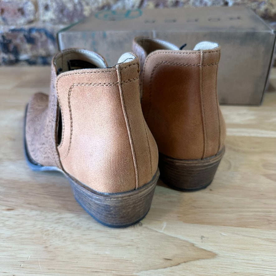 Roper Womens 7 Boots