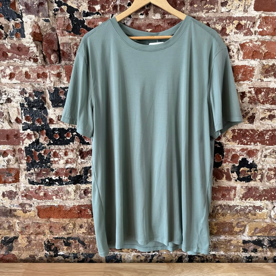 Chubbies Men's Short Sleeve Ultimate Tee Size XXL Performance Green Lightweight