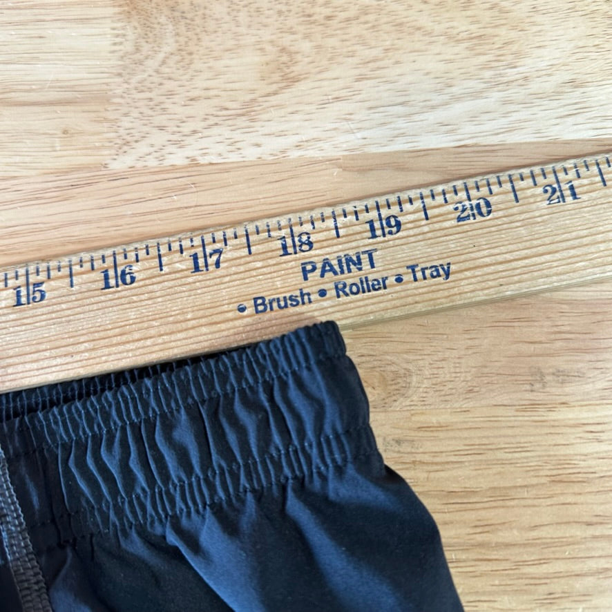 The North Face Shorts Men's Size XL Black 37x9" Casual Gym