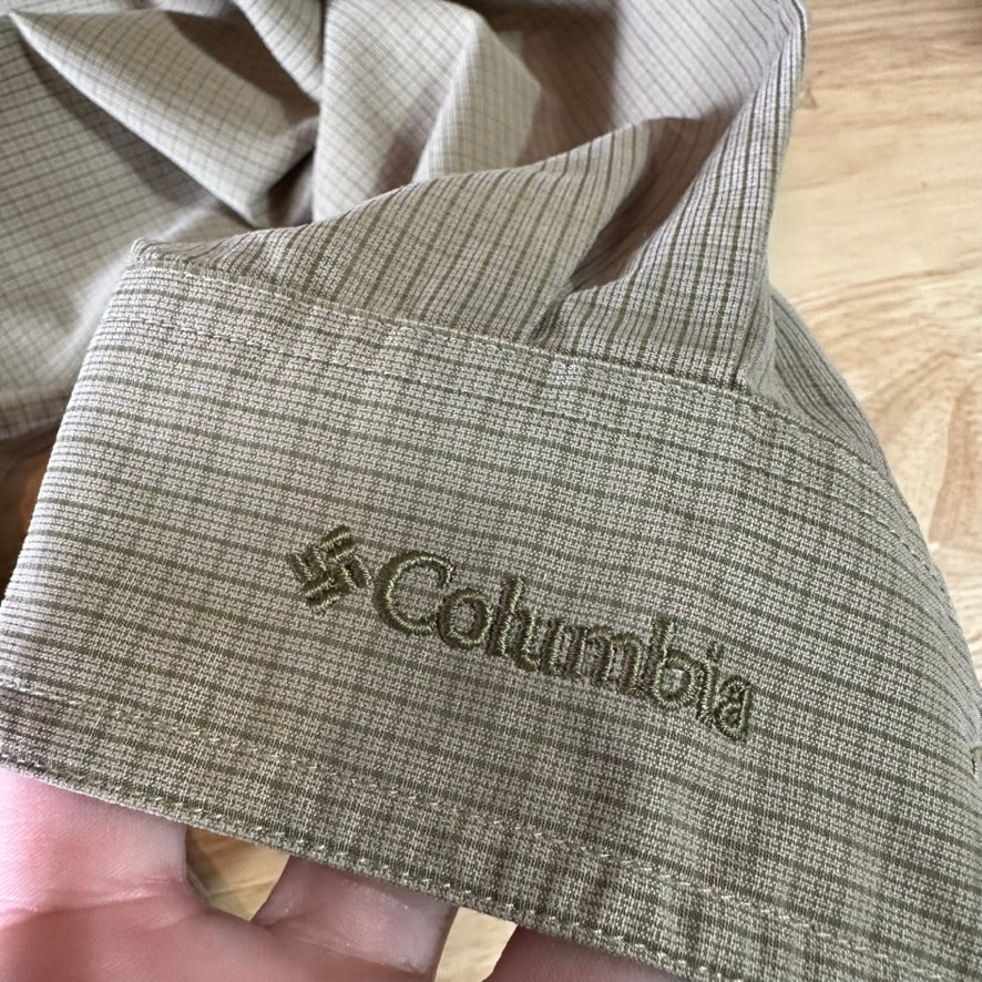 Columbia Mens Large Button Up