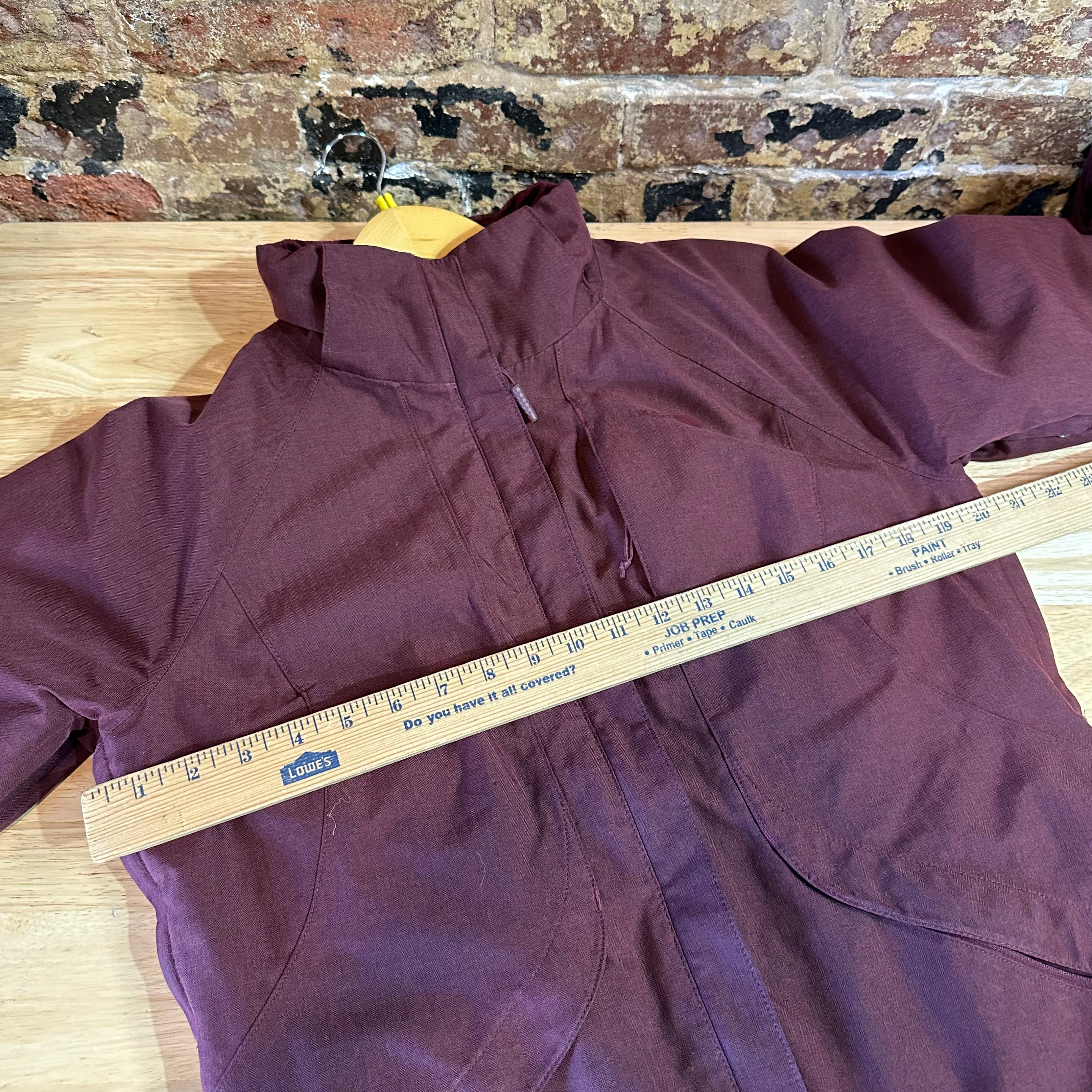North Face Women's Medium Purple Jacket