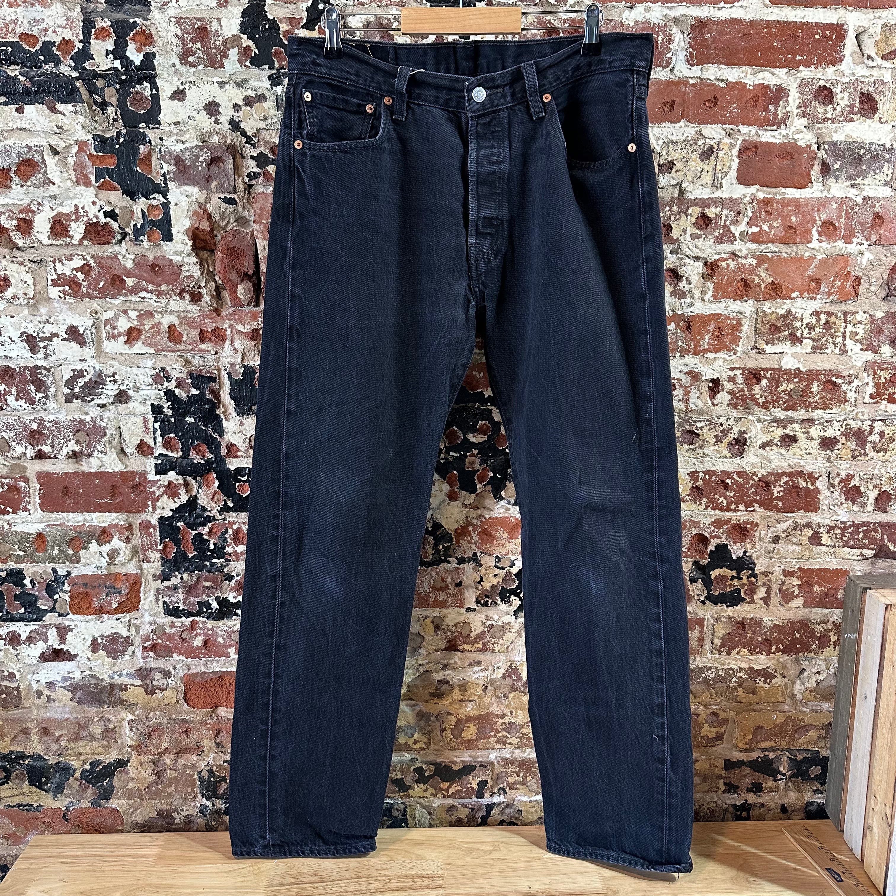 Levi's 501 Mens 34x32 Black Jeans