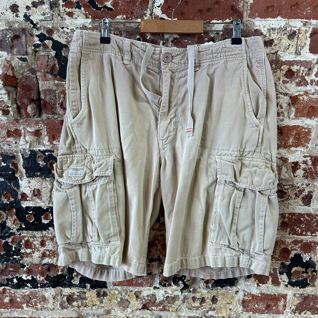 American Eagle Outfitters Classic Length Cargo Shorts Mens 32 Tan 10.5" inseam
