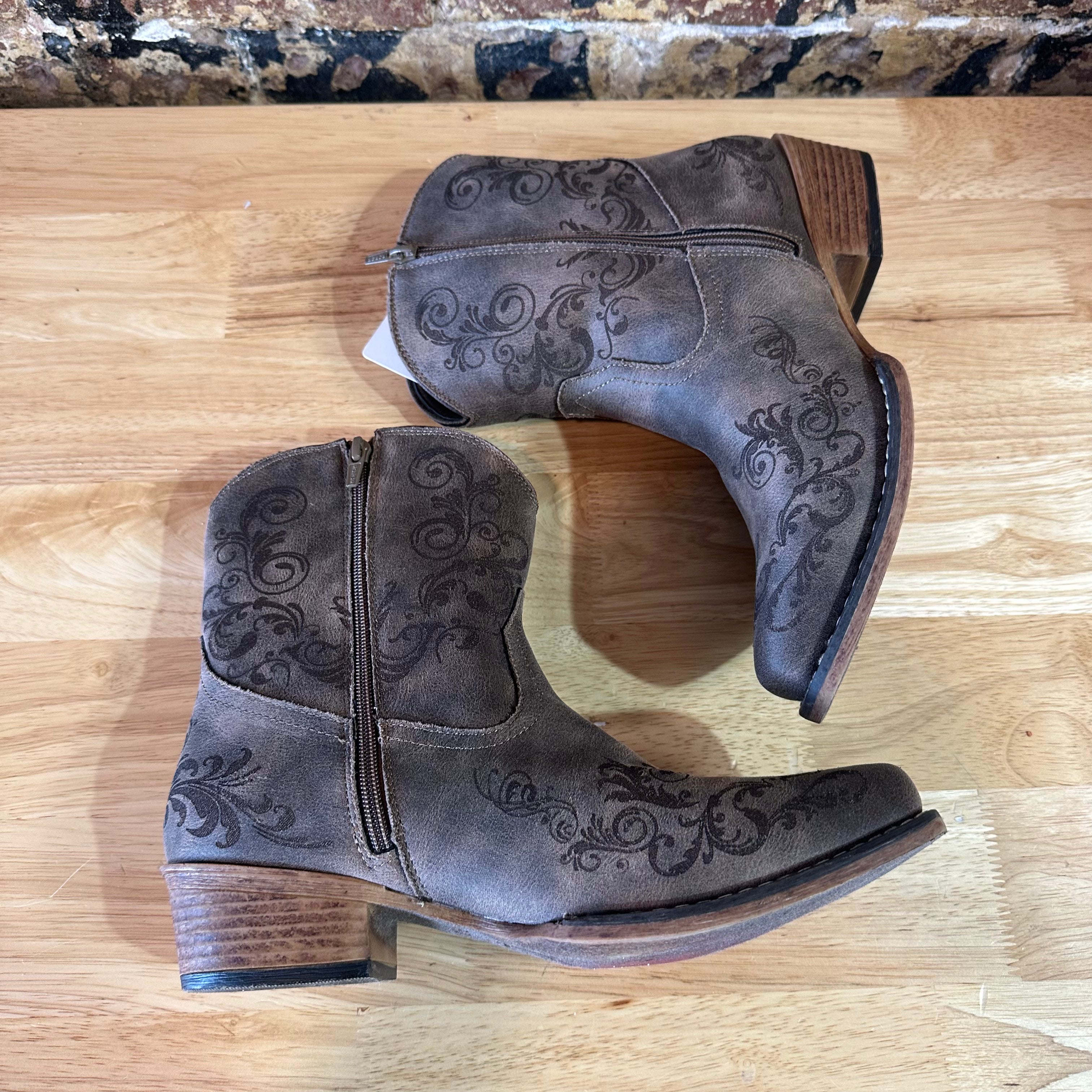 Roper Womens 10.5 Western Boots