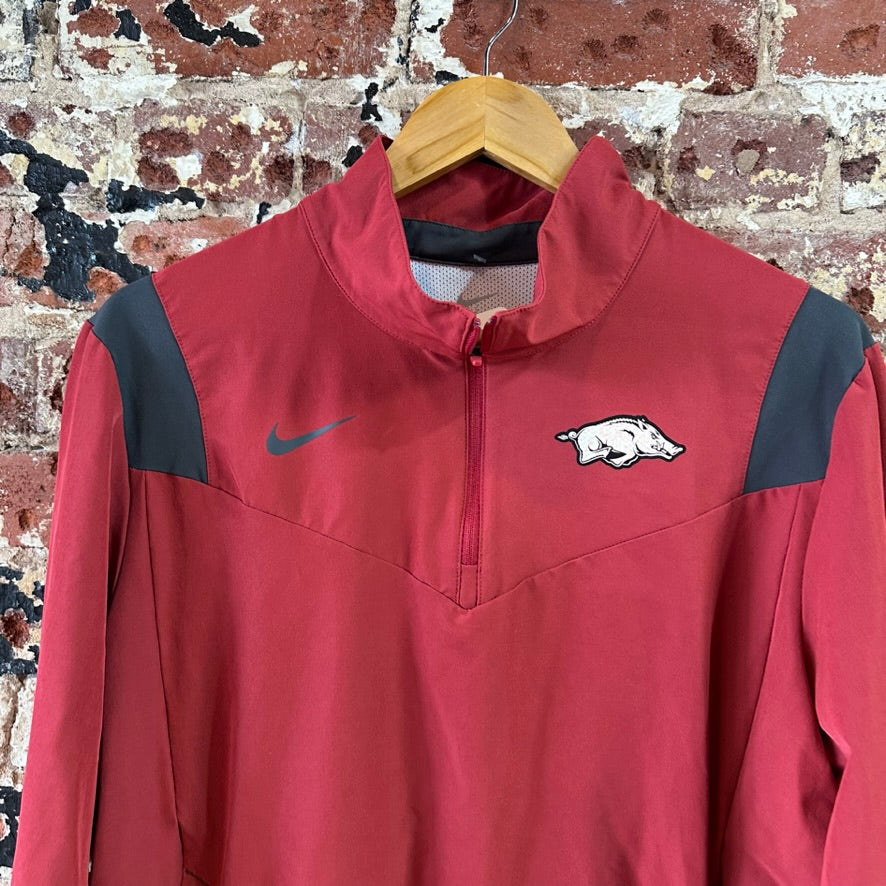 Nike Arkansas Razorbacks 1/4 Zip Sideline Pullover Jacket Mens Medium Red