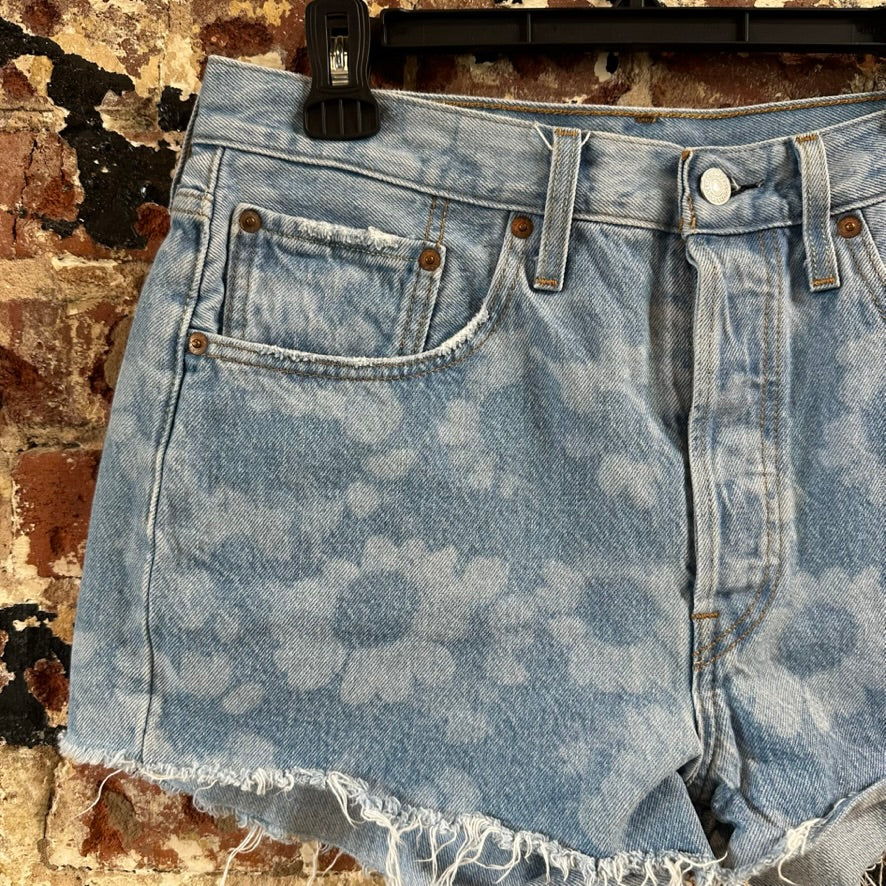 Levi's Cut Off Denim Jean Shorts Womens 32
