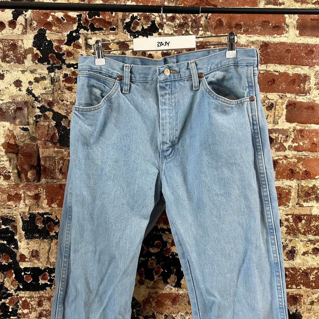 Wrangler Mens 33x34 Light Blue Jeans