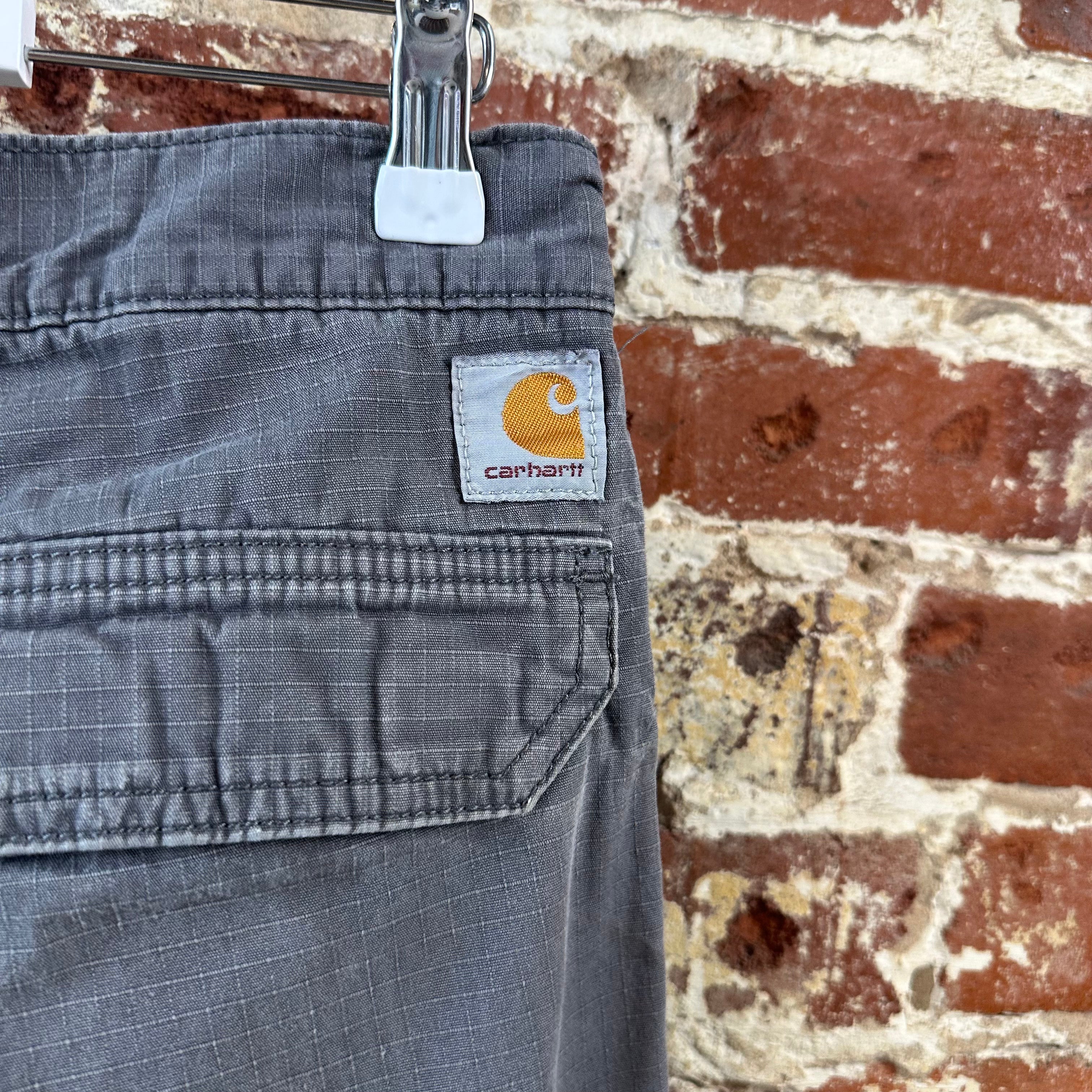 Carhartt Mens 30x32 Gray Cargo Pants
