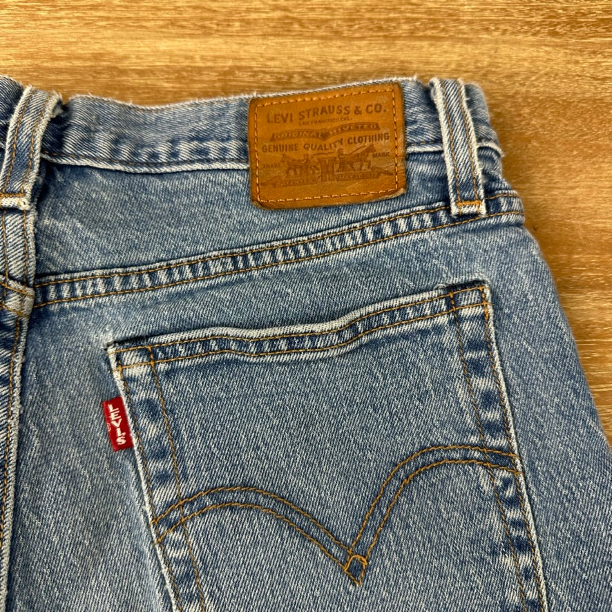 Levi's Cut Off Denim Blue Jean Shorts Womens 28 Distressed - 28x6"