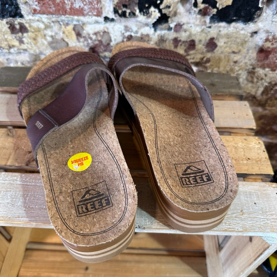 Reef Womens 9 Sandals