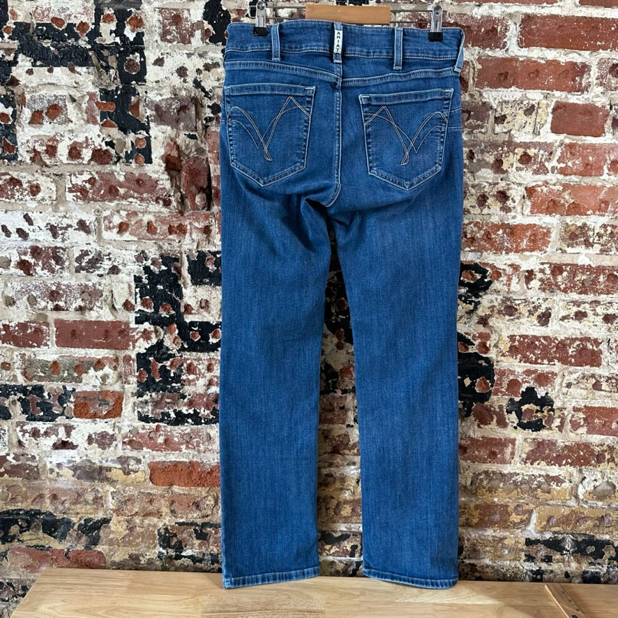 Ariat Womens 30 Straight Jeans