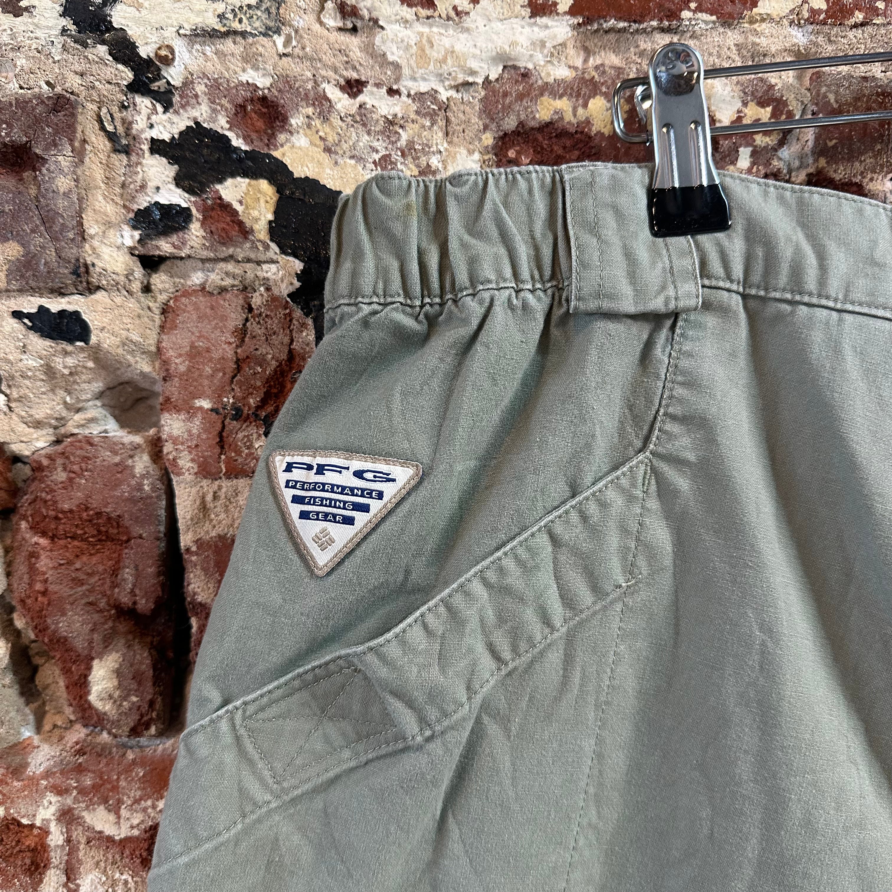 Columbia PFG Mens 2XL Green Shorts