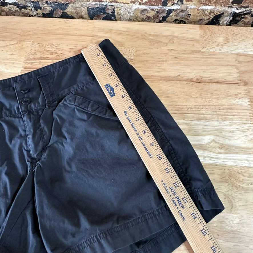 North Face Women's 8 Black Shorts