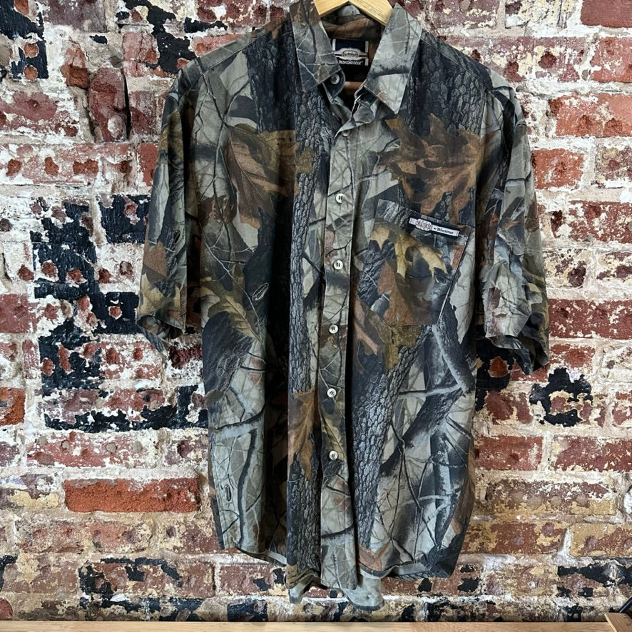 Winchester Mens Large Button Up Camo Shirt