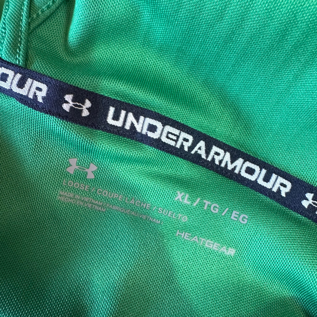 Under Armour Mens XL Hooded Shirt