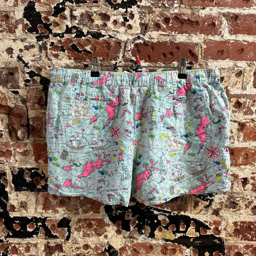 Vineyard Vines Women's Large Shorts
