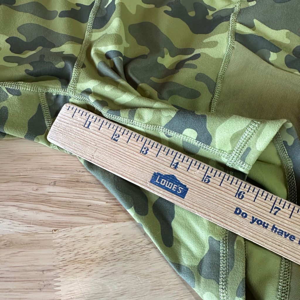 Fabletics Green Camo Powerhold Athletic Biker Shorts Womens Medium