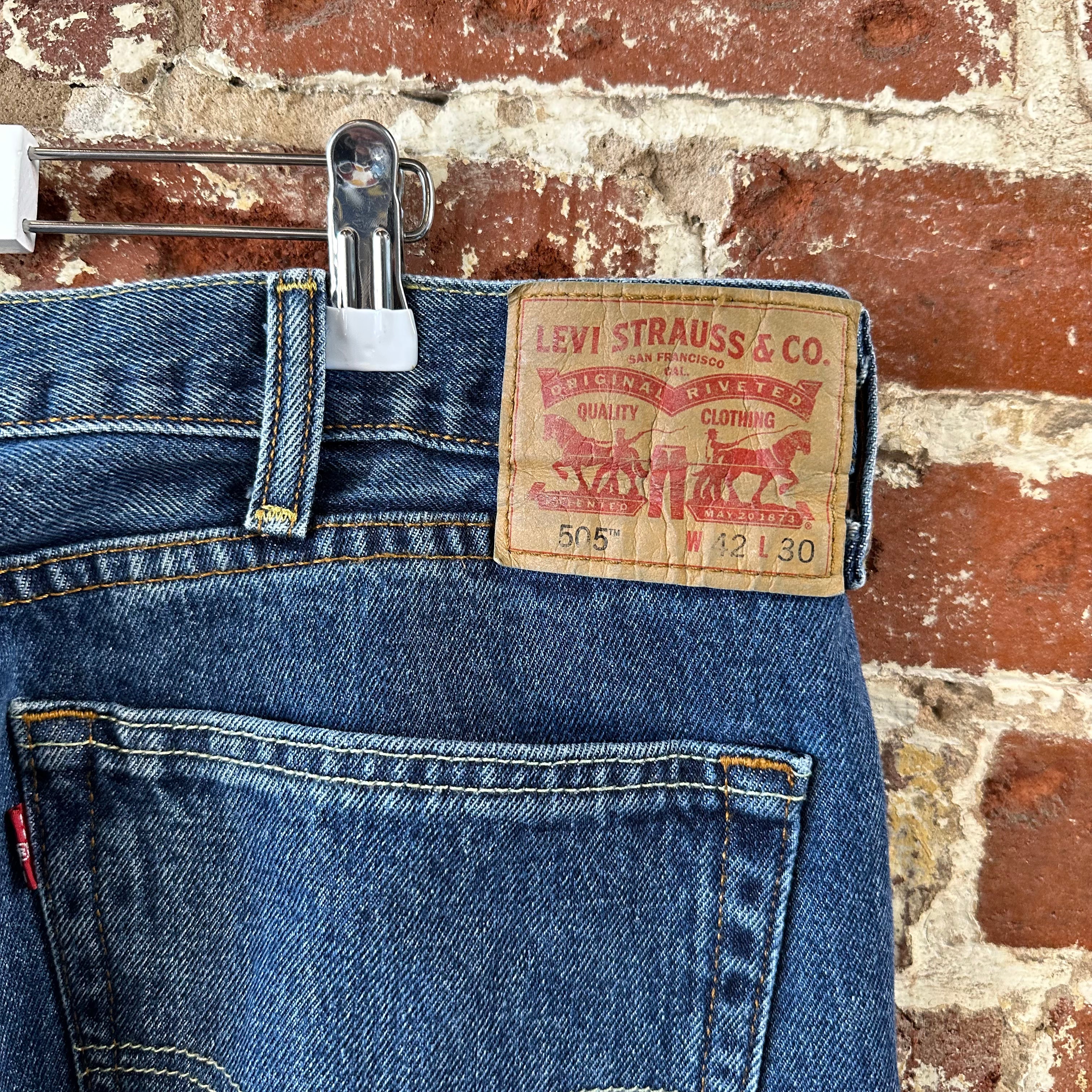 Levis 505 Mens 42x30 Blue Jeans