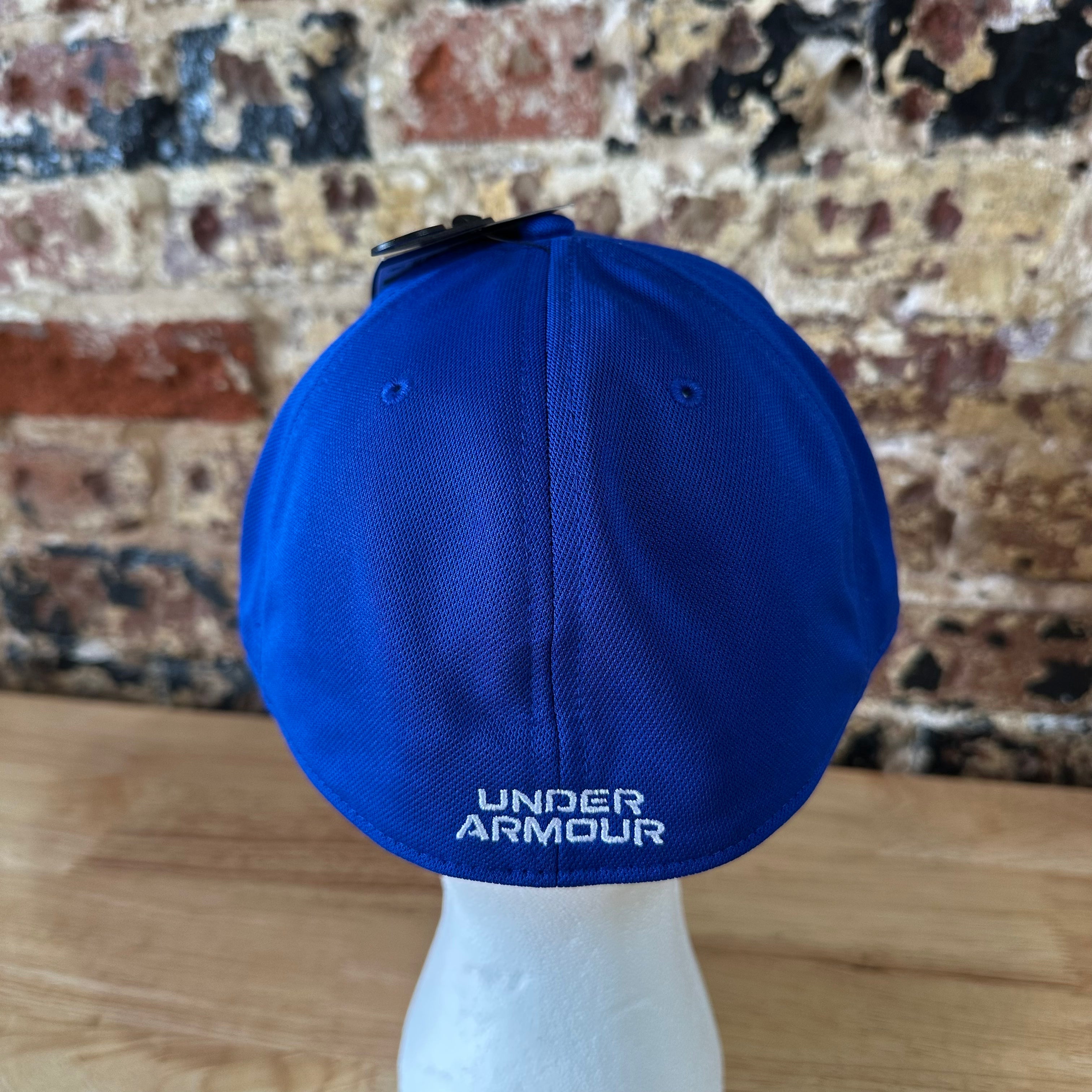 Under Armour UA Men's Blue w/White logo Classic Fit L/XL Cap Hat NWT