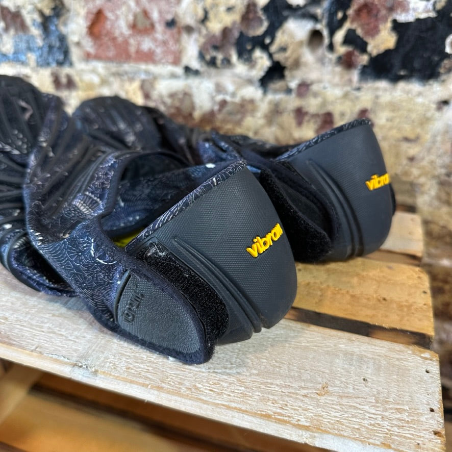 Vibram Furoshiki Womens 10.5 Shoes