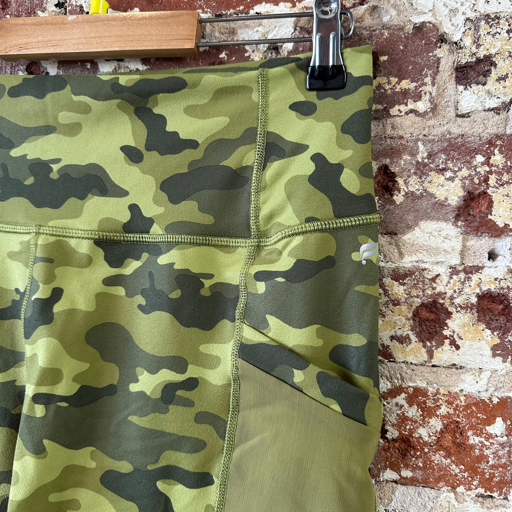 Fabletics Green Camo Powerhold Athletic Biker Shorts Womens Medium