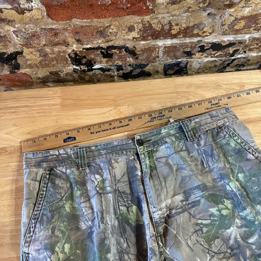 Magellan Camo Cargo Shorts Mens 40