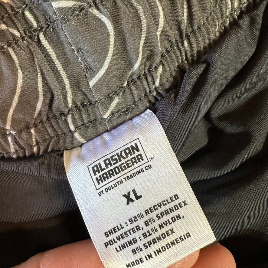 Alaskan Hardware Mens XL Black Shorts