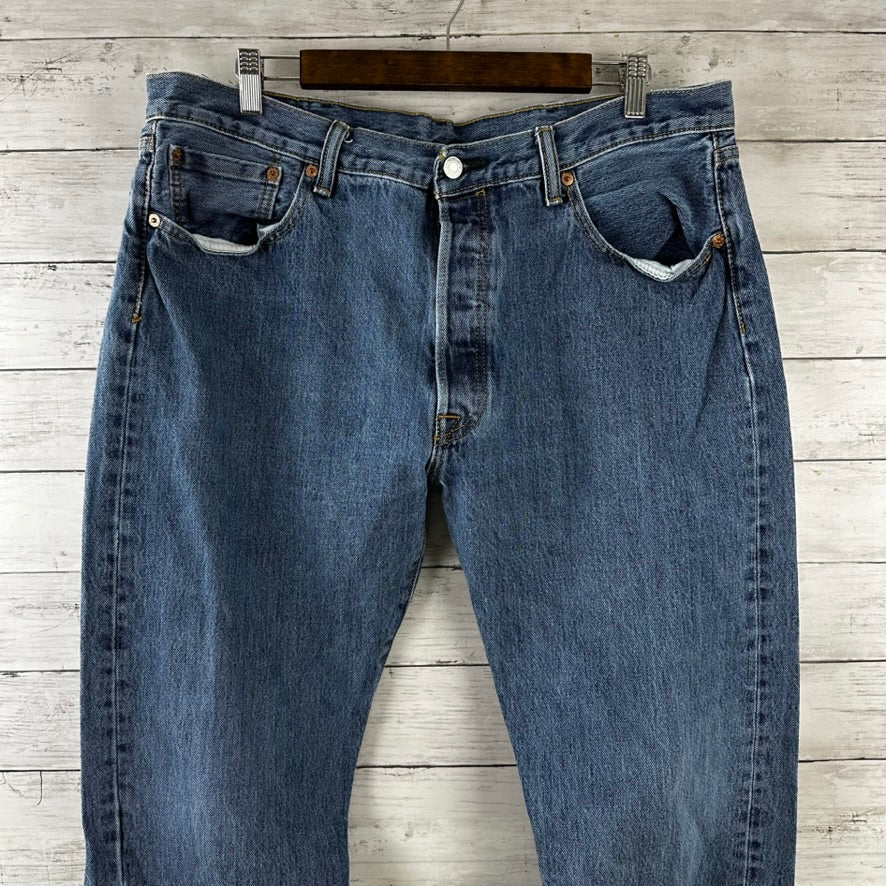 Levis 501 Jeans Mens 38x30 Straight Leg Button Fly Blue Denim